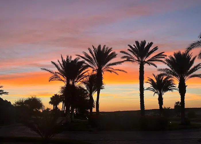 Apartment Stunning 3br With Ocean Views, Golf Course & Amenities *